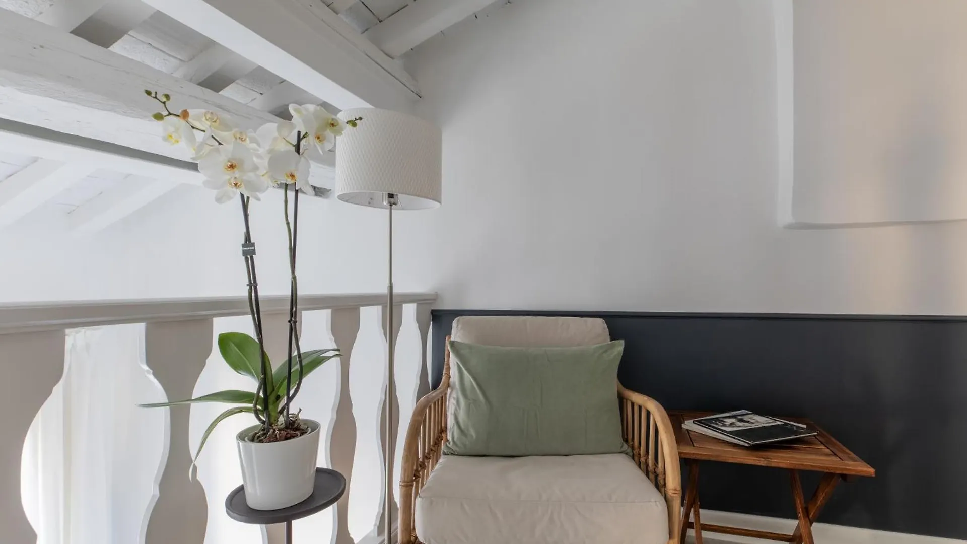 Iflat Historic Flat In Campo De Fiori Apartment Rome