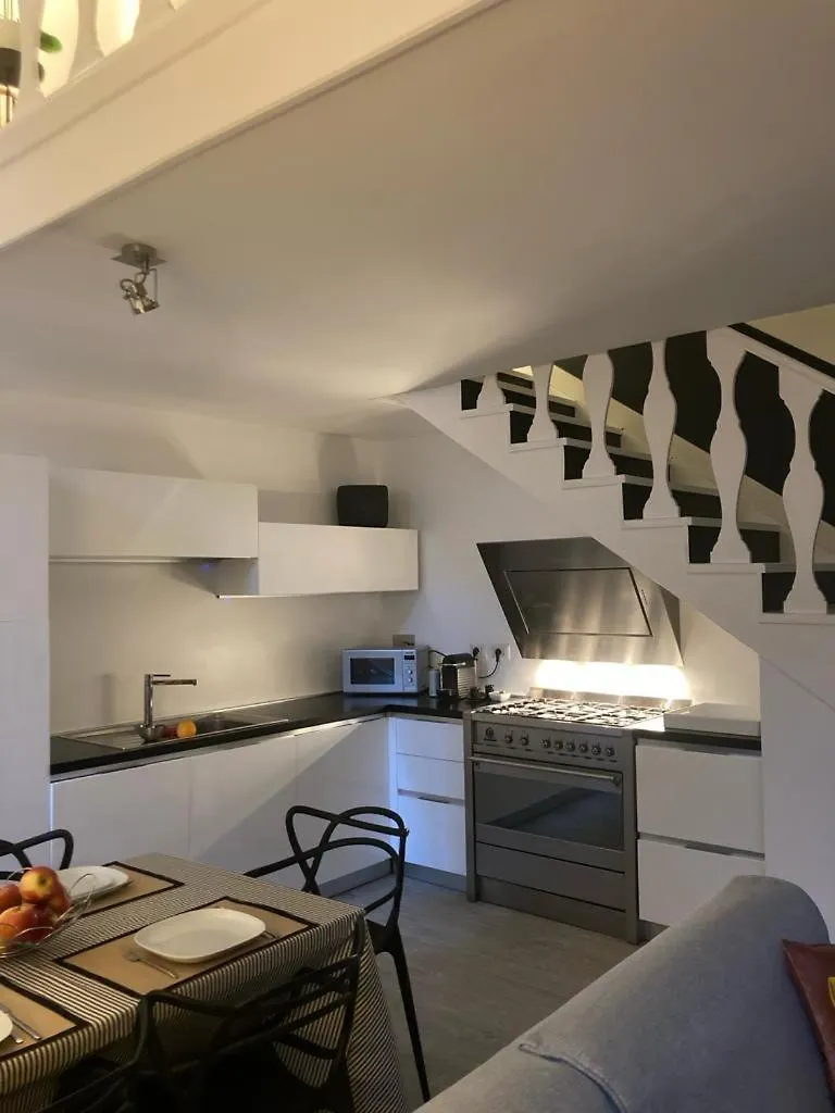 Iflat Historic Flat In Campo De Fiori Apartment Rome