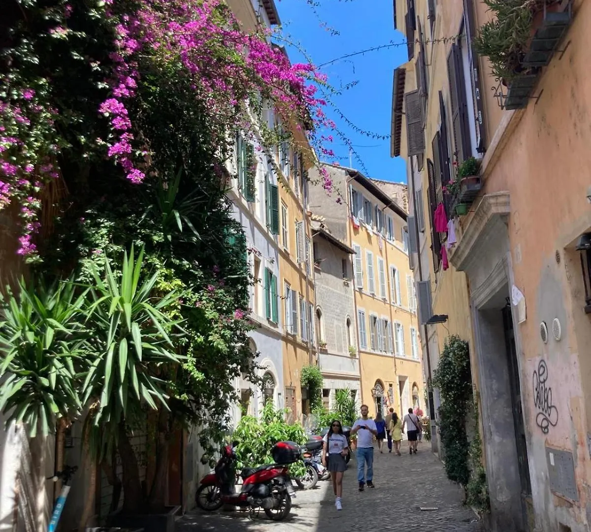 Iflat Historic Flat In Campo De Fiori Apartment Rome